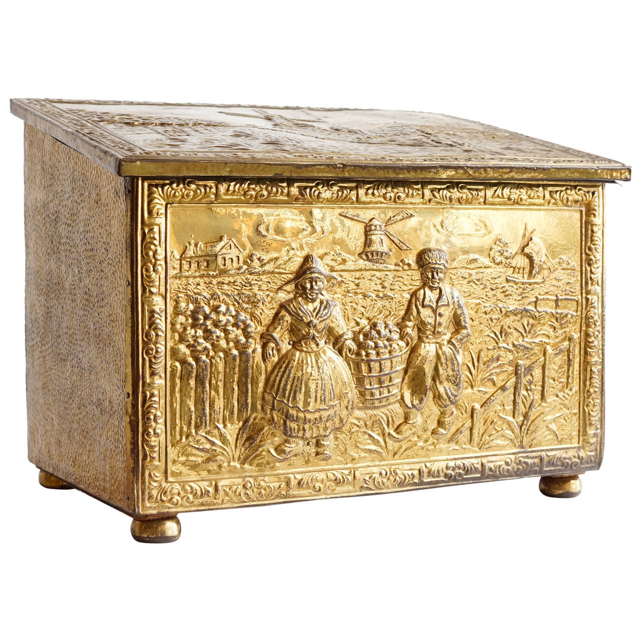 Large Antique Brass Coal Bin, England, circa 1890 at 1stDibs
