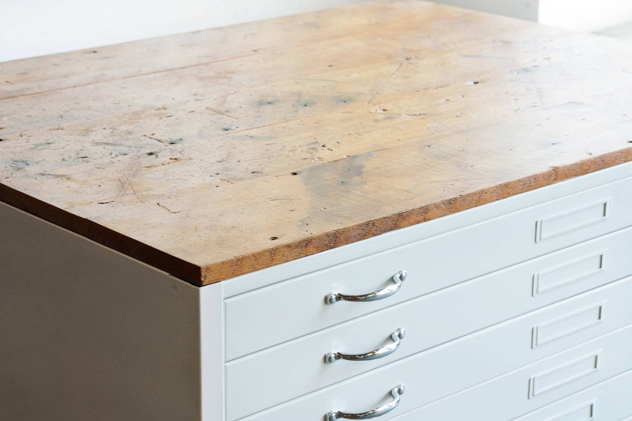 American Flat File Coffee Table in High Gloss White with Reclaimed Wood