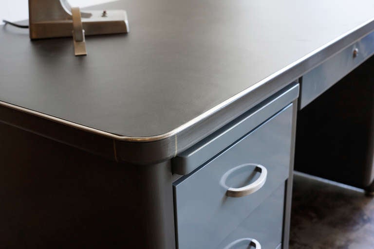 Double Pedestal Tanker Desk, Refinished In Excellent Condition In Alhambra, CA