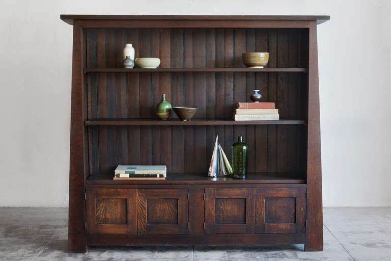 American Arts & Crafts Tiger Oak Bookcase, Early 1900's