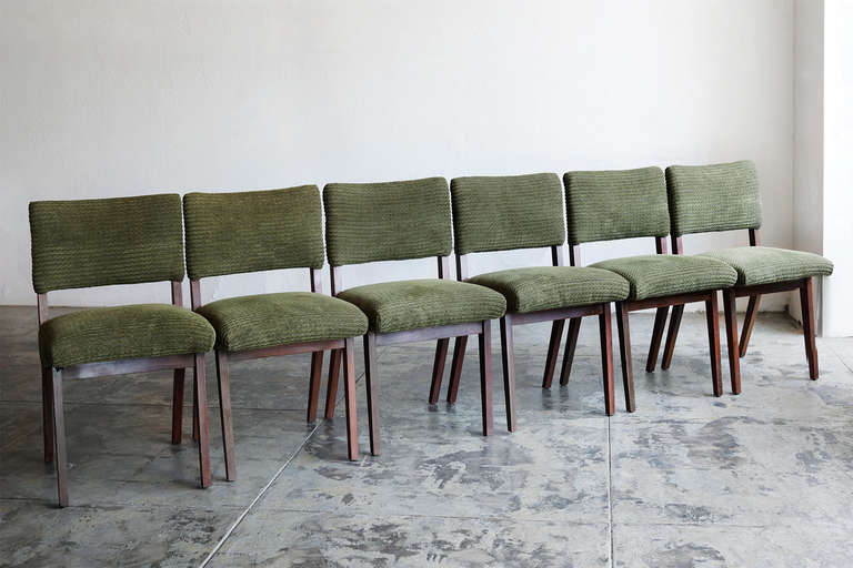 Mid-Century Modern Set of 6 Mid Century Modern Walnut Dining Chairs