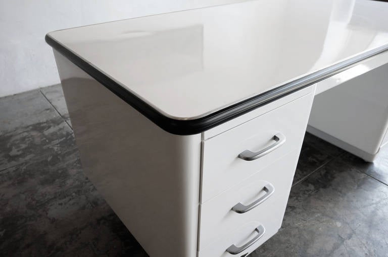 American 1960s AllSteel Bumper Top Tanker Desk, Refinished