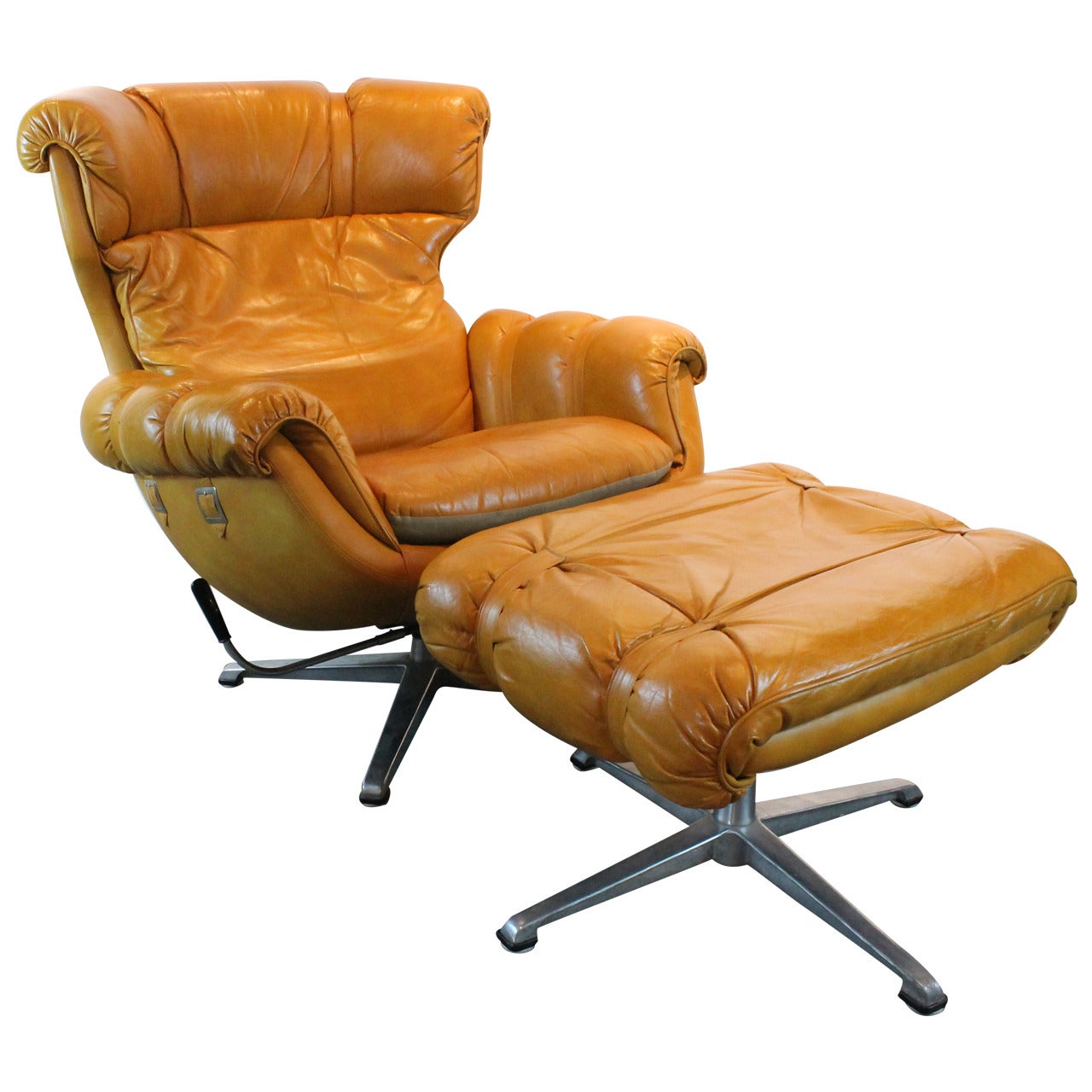 Overman Egg Form Swiveling Lounge Chair and Ottoman For Sale