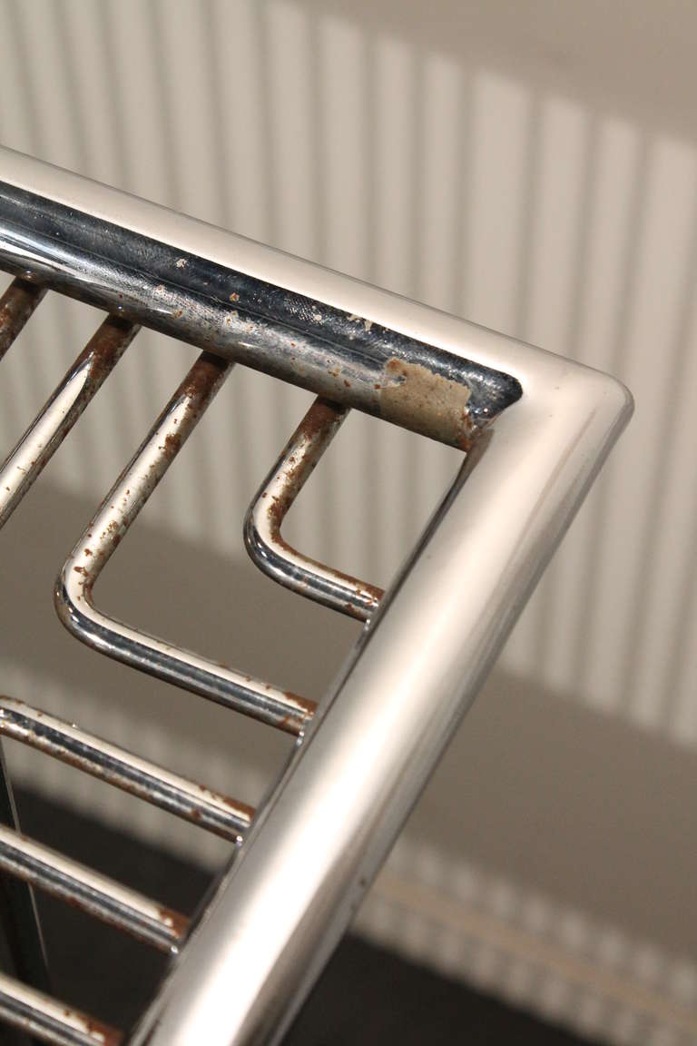 Late 20th Century Chrome Panton Inspired Wire Bar For Sale