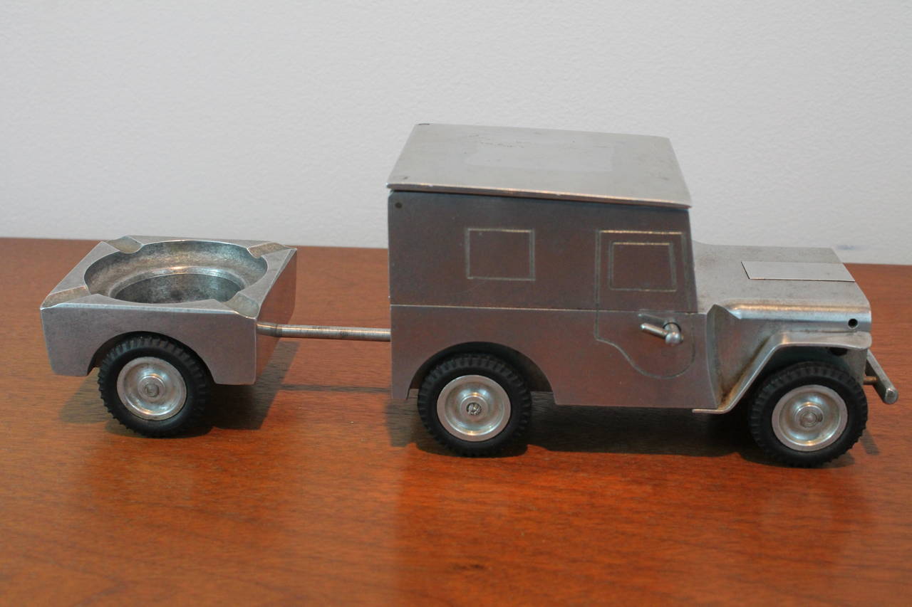 1940's Machinist German Jeep Ashtray , Lighter , and Cigarette Case In Excellent Condition For Sale In 3 Oaks, MI