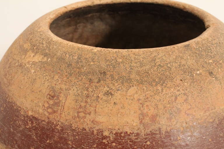 Early 20th Century Djenne Clay Vessel For Sale 3