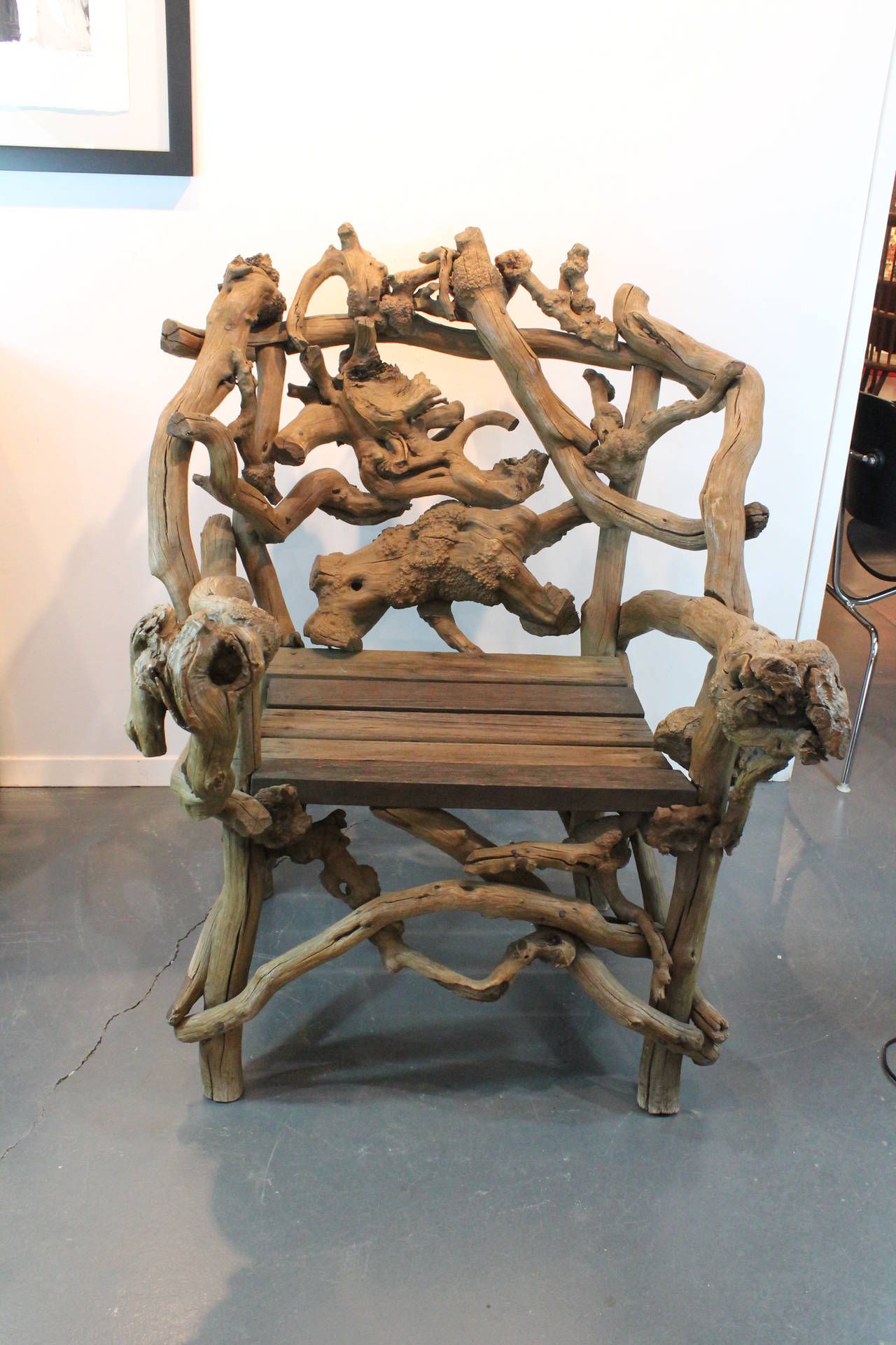 Exceptional Rhododendron Root Armchair For Sale 4