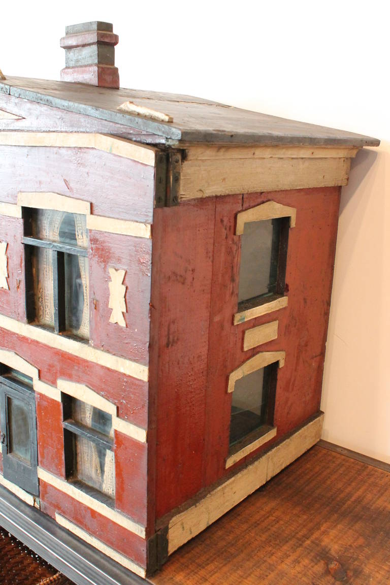 Folk Art Turn of the Century Doll House In Good Condition In 3 Oaks, MI