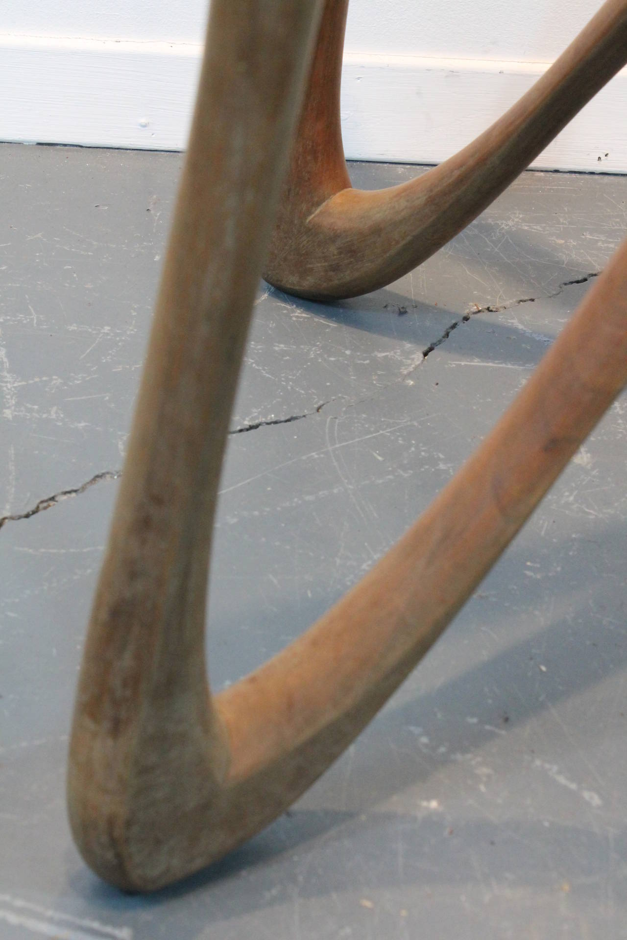 Biomorphic Mid-Century Modernist Sculptural Side Table For Sale 3