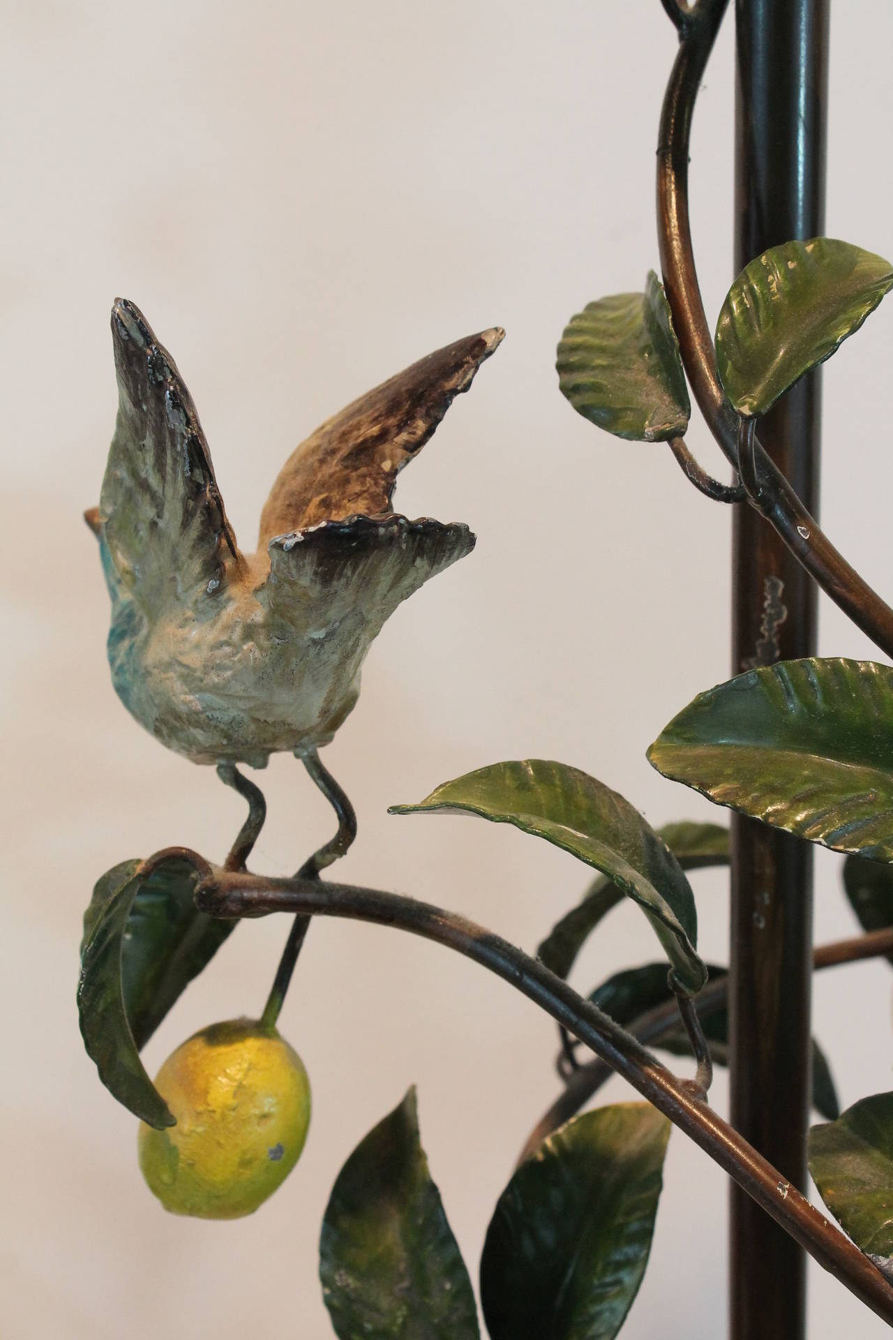 Pair of Italian Tole Birds in Lemon Tree Lamps 3