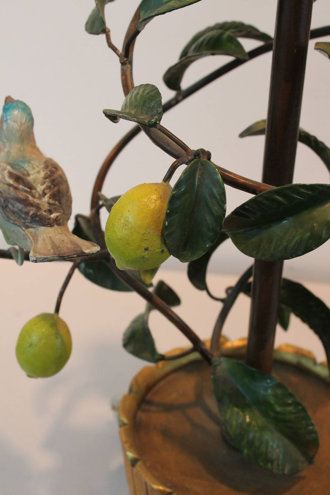 Pair of Italian Tole Birds in Lemon Tree Lamps 4