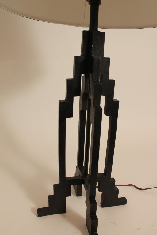 Art Deco Iron Skyscraper Table Lamp For Sale 1