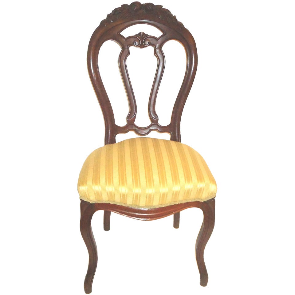 Antique French Baroque Revival  Medallion Chair w Carved Floral Open Back For Sale