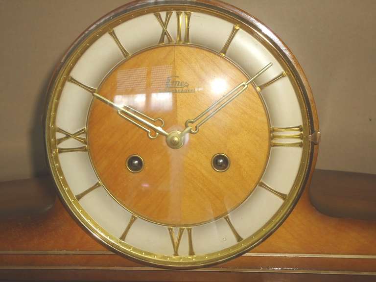 Mid-20th Century German Mid-Century Modern Mechanical Mantel Clock with Chimes