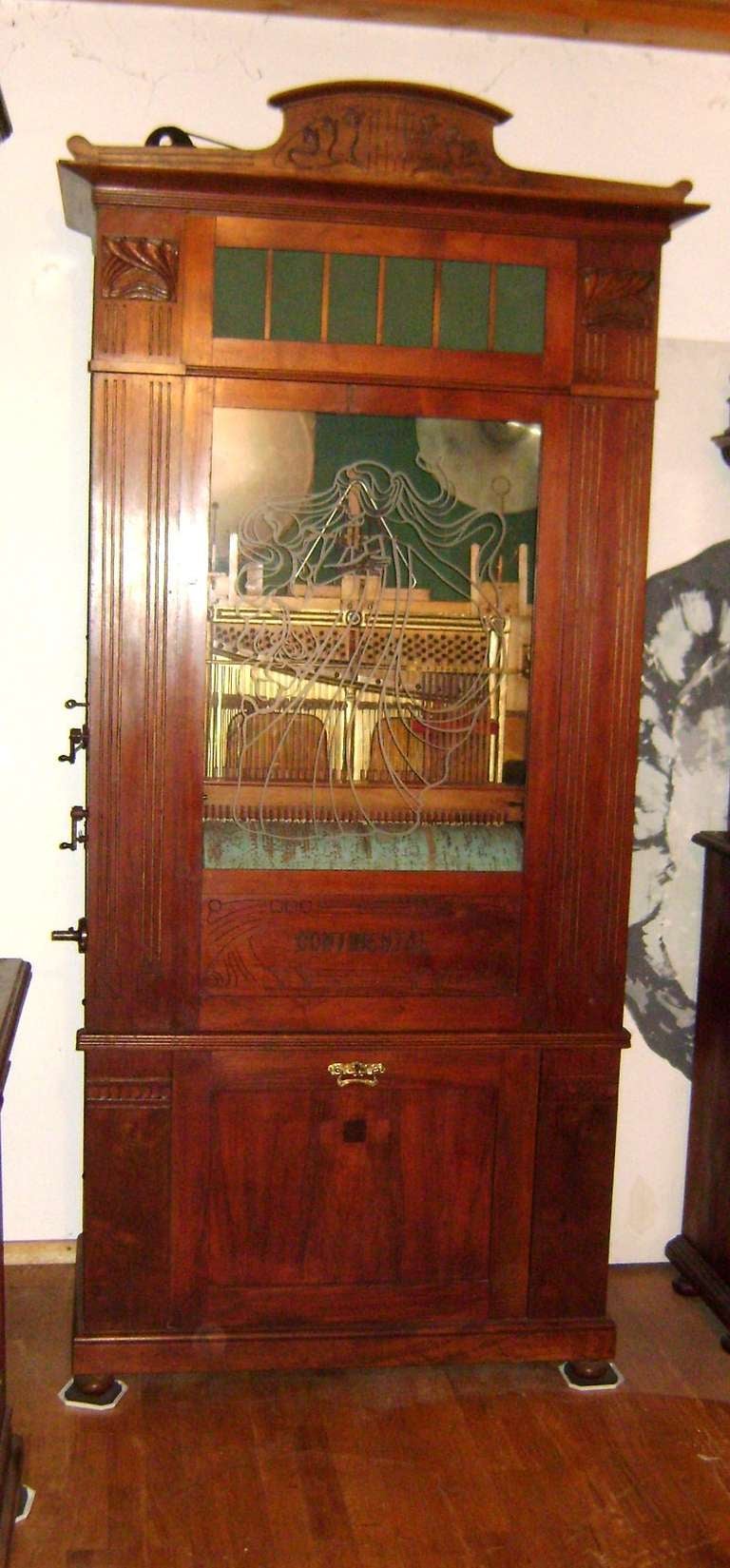 19 th c Art Nouveau  Musical Box -Polyphone, in perfect working condition, with additional disks, rare, sought by the collectors.
