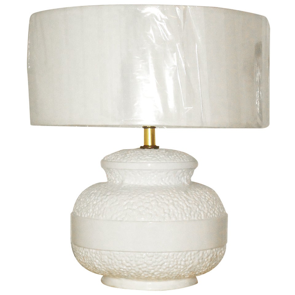 White Ceramic Bulbous Monted Mid Century Modern Lamp For Sale