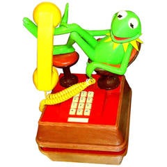 Whimsical  Vintage Kermit the  Frog Telephone