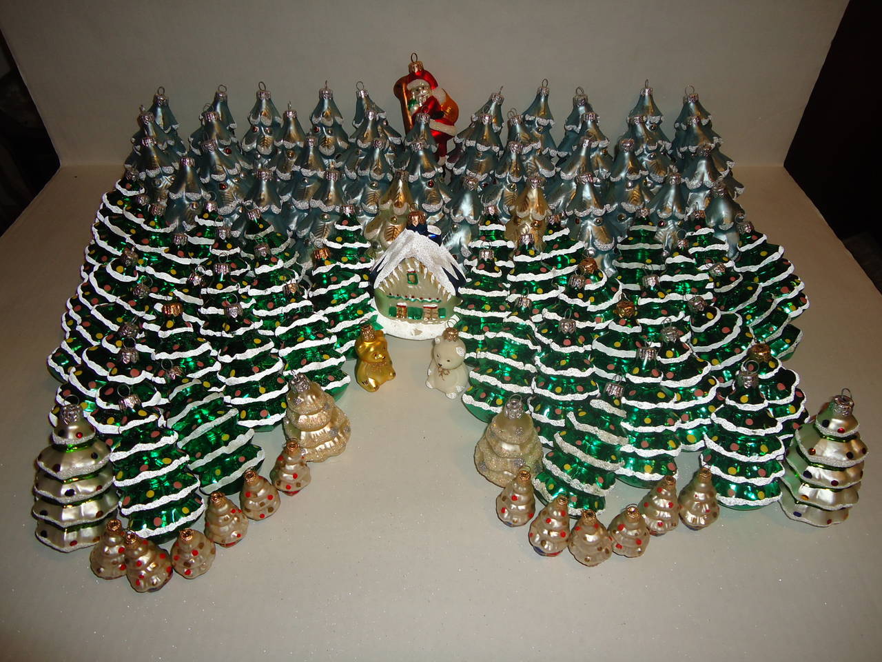 150 pcs Vintage Christmas Ornaments - Christmas Trees Forest' Tale