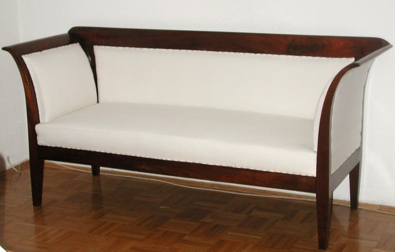 Antique Austrian Vienesse walnut Biedermeier elegant sofa settee.