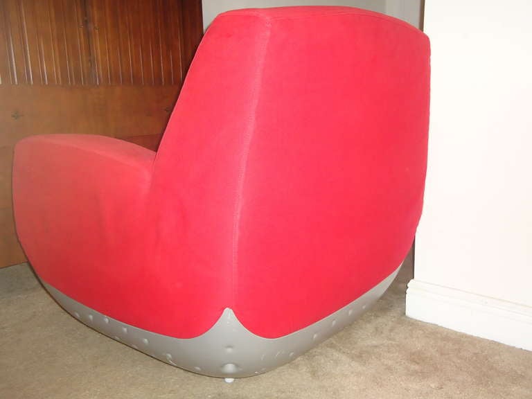 Italian Domodinamica Red Swing Club Chair In Good Condition For Sale In Boca Raton, FL