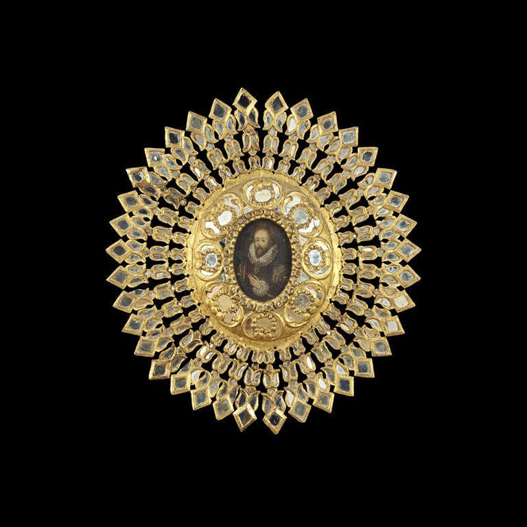 An Antique Spanish Colonial Starbust Gilt and Mirrored Frame