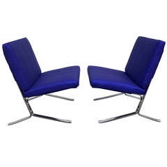 Pair of Lounge Chairs by Olivier Mourgue 4