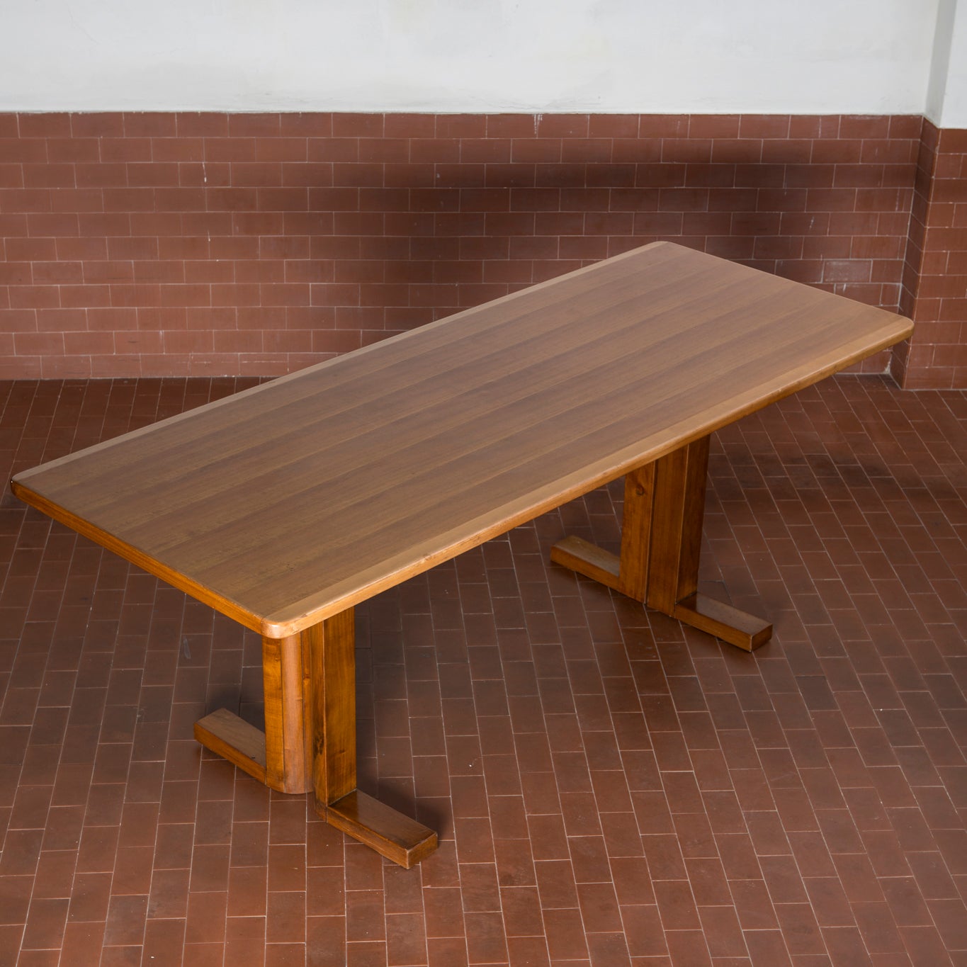Maravilloso Escritorio de Madera "Rocco" - Mesa de Roberto Pamio para Peguri, Italia, años 60