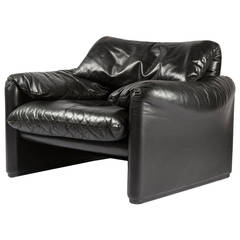 "Maralunga" Lounge Chair by Vico Magistretti for Cassina 3