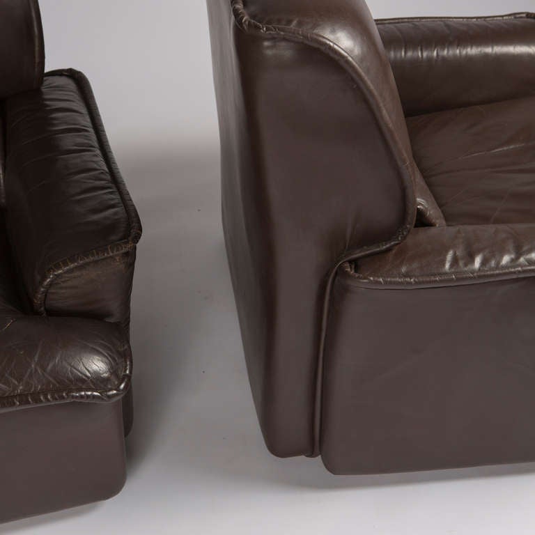 Set of Two Leather Armchairs In The Style of Castiglioni for Zanotta, 1960s For Sale 1