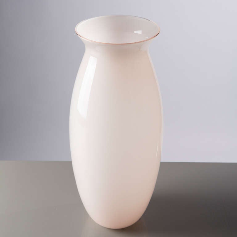 Italian Beautiful Murano Glass Vase by Barbini, Italy, 1970s For Sale