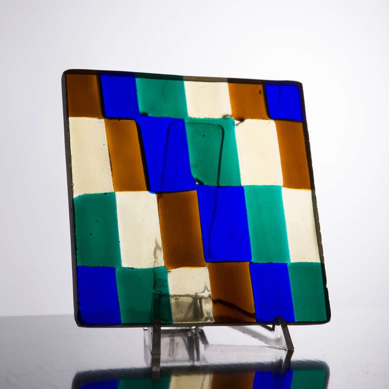 Glass sculpture by Fulvio Bianconi for Venini.
Colored glass block used as sample to compose screens, large windows or as single sculptures.
Also available from the same design other pieces.