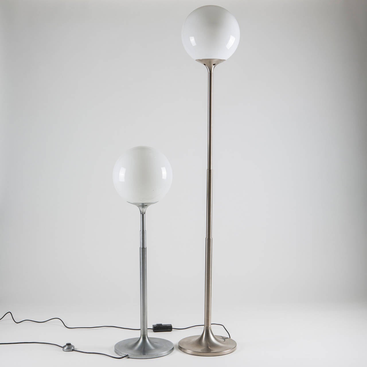 Ensemble de deux lampadaires extensibles Polluce d'Enzo Mari pour Artemide, années 1960 Bon état - En vente à Milan, IT