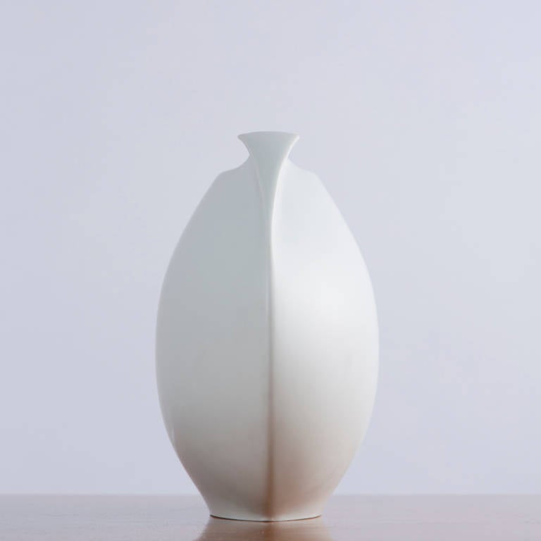 20ième siècle Grand vase en porcelaine 