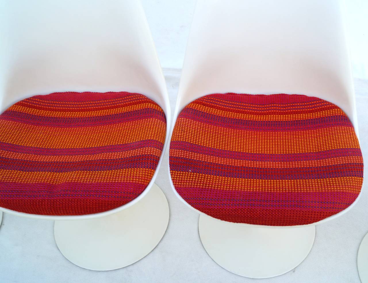 American Early Set of Eight Eero Saarinen for Knoll Tulip Dining Chairs, 1960s