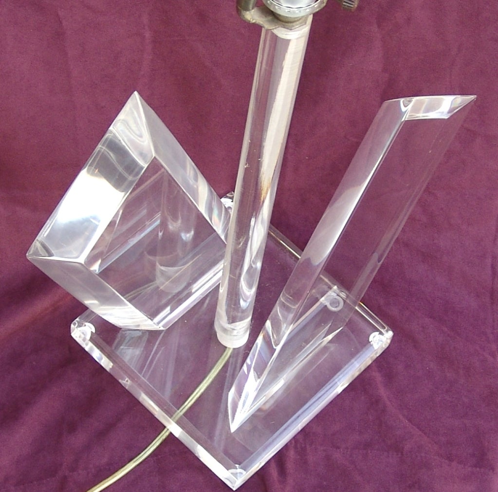 Acrylic Pair of Van Teal Lucite Mid-Century Modern Hollywood Table Lamps