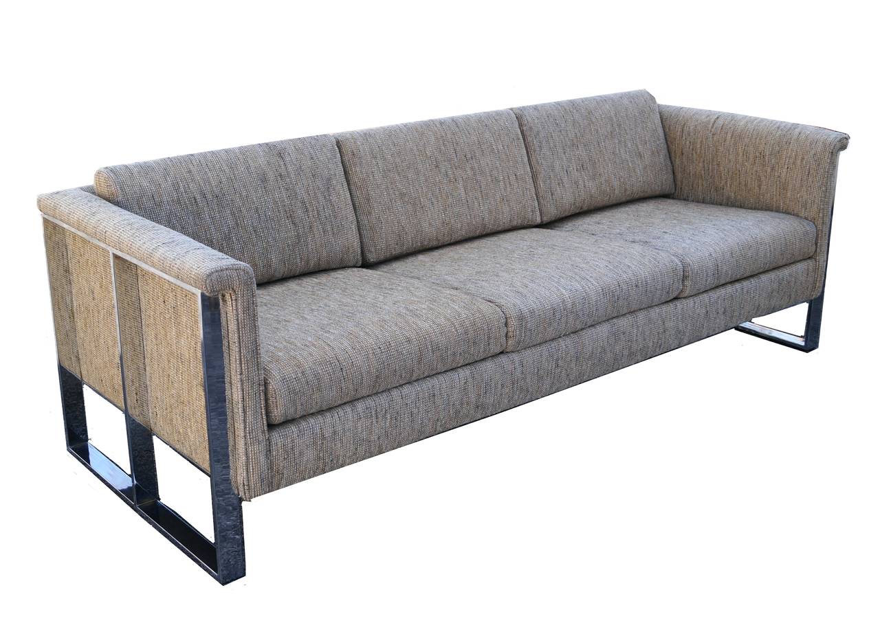 Mid-Century Modern Chrome Sofa in the Manner of Milo Baughman 1