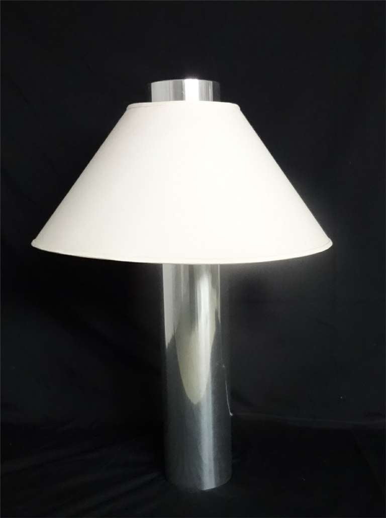 Three way touch lamp, no switch. The shade is 20" diameter.