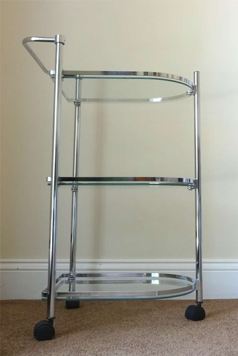 Mid-Century Modern Chrome and Glass Bar Tea Cart Serving Trolly In Good Condition In Wayne, NJ