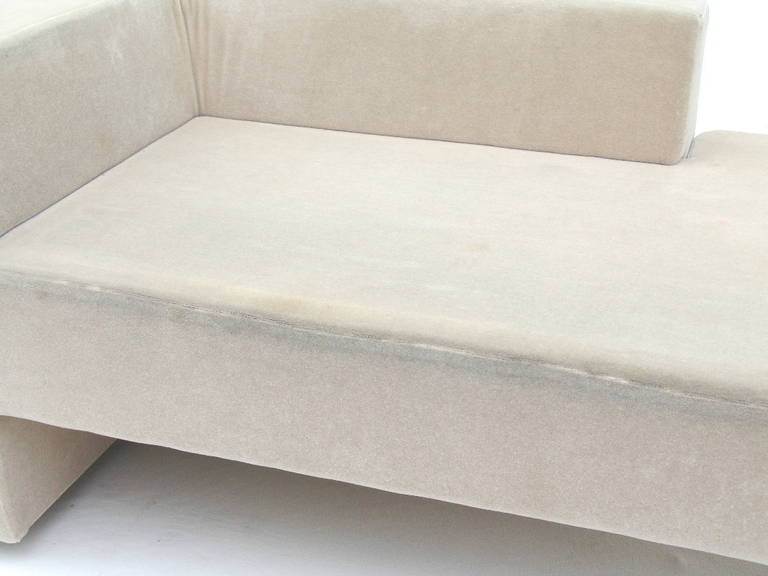 20th Century Vladimir Kagan Sofa Omnibus Chaise Lounge for Gucci