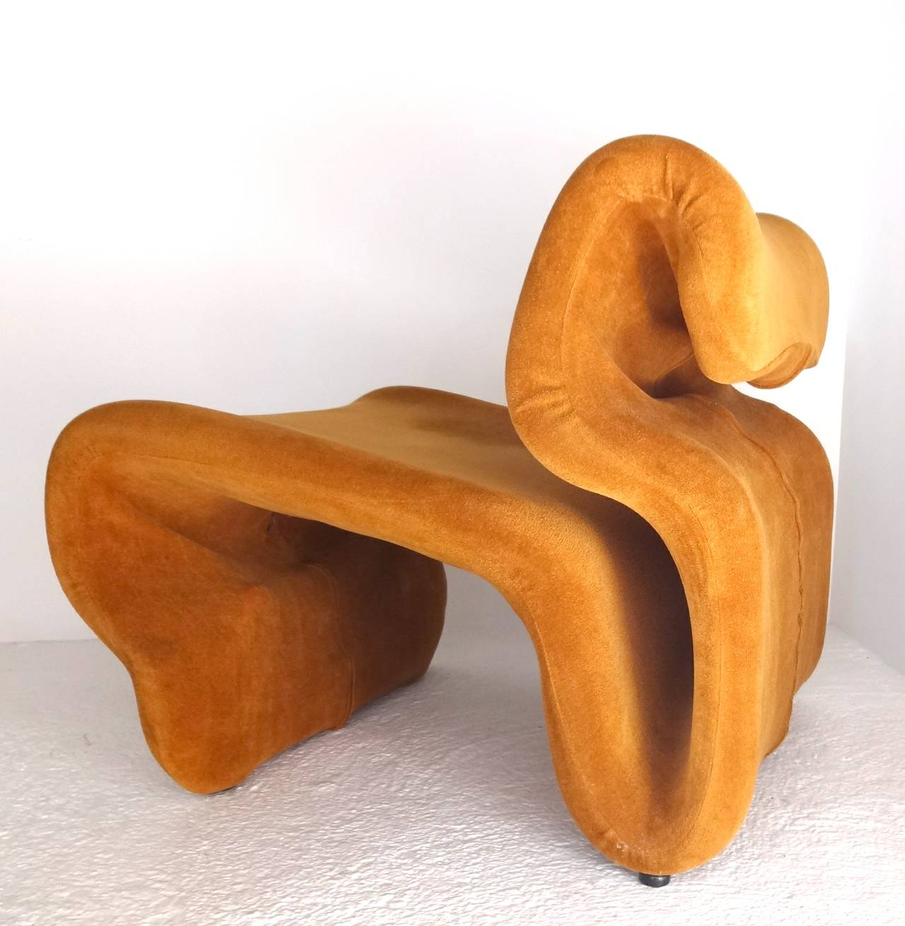 La chaise longue Jan Ekselius a été conçue en 1970 par Jan Ekselius pour J. O. Carlsson:: Vetlanda.