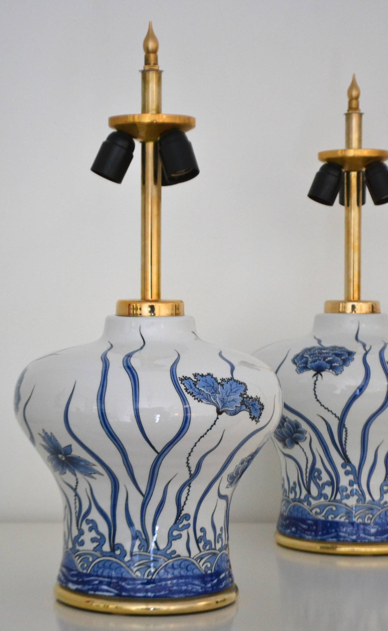 Pair of Porcelain Blue and White Table Lamps In Excellent Condition In West Palm Beach, FL