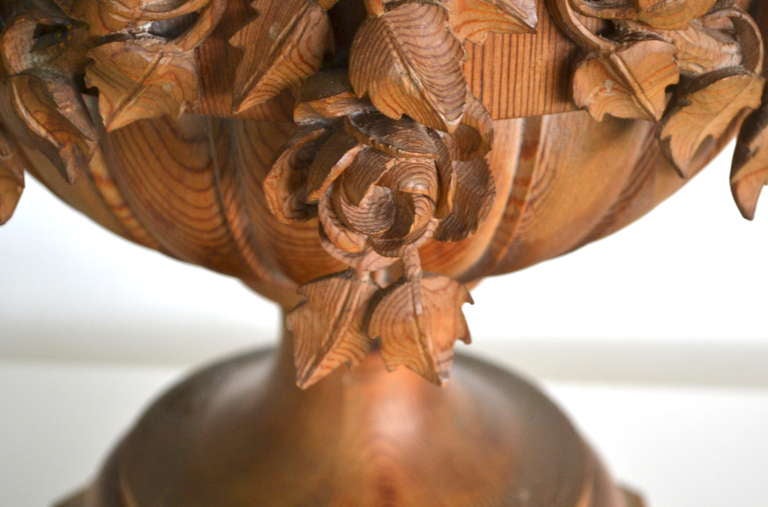 Mid-20th Century Pair of Impressive Hollywood Regency Wooden Urn Form Table Lamps by Marbro