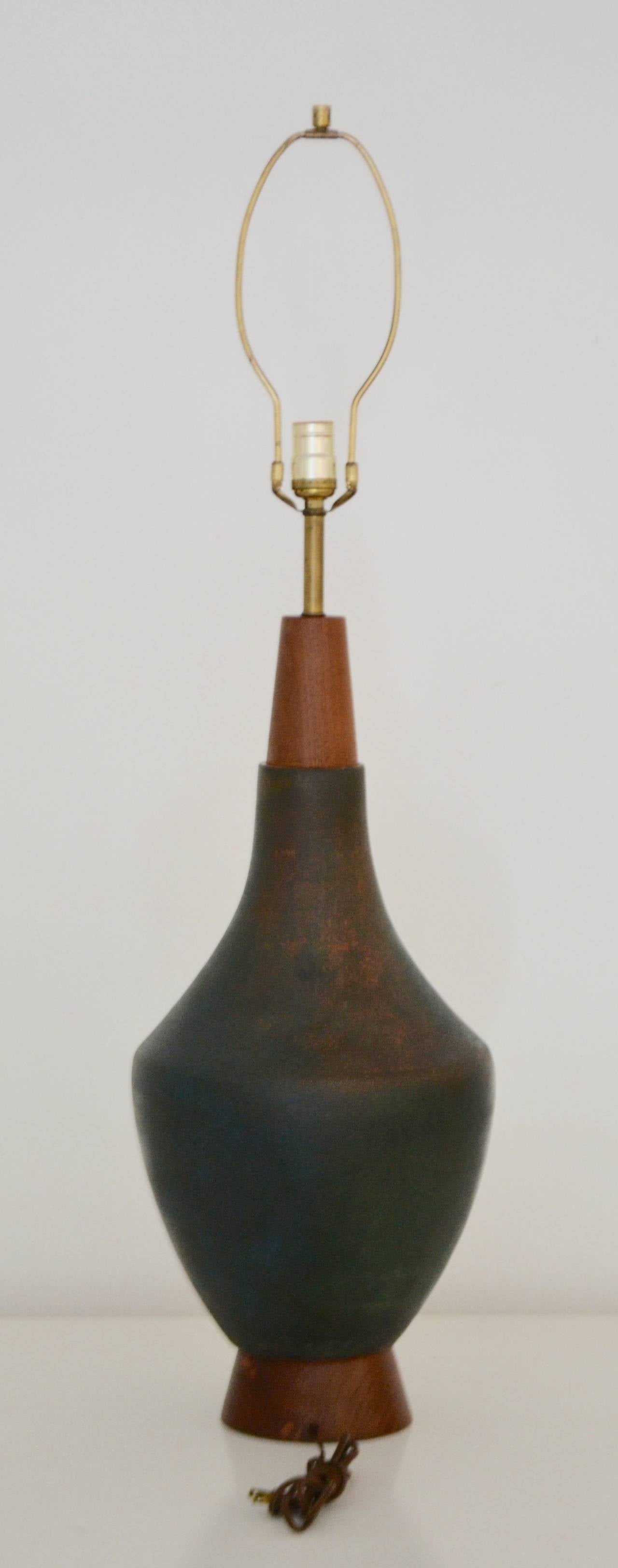 Glazed Mid-Century Modern Ceramic Table Lamp