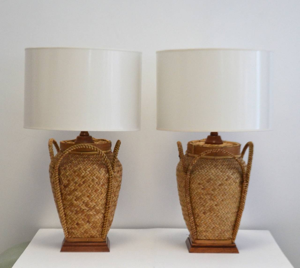 Pair of Woven Rattan Basket Table Lamps In Excellent Condition In West Palm Beach, FL