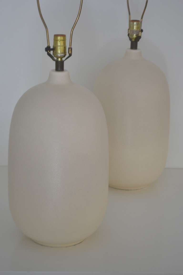 Pair of White Glazed Table Lamps In Excellent Condition In West Palm Beach, FL