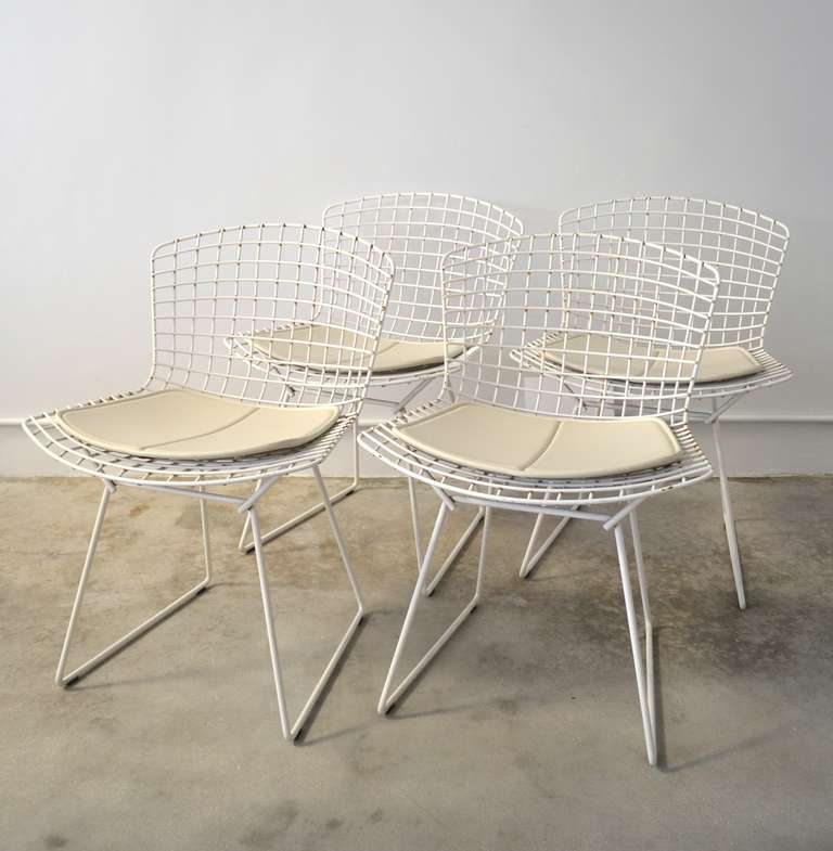 Set of White Bertoia Dining Chairs 2