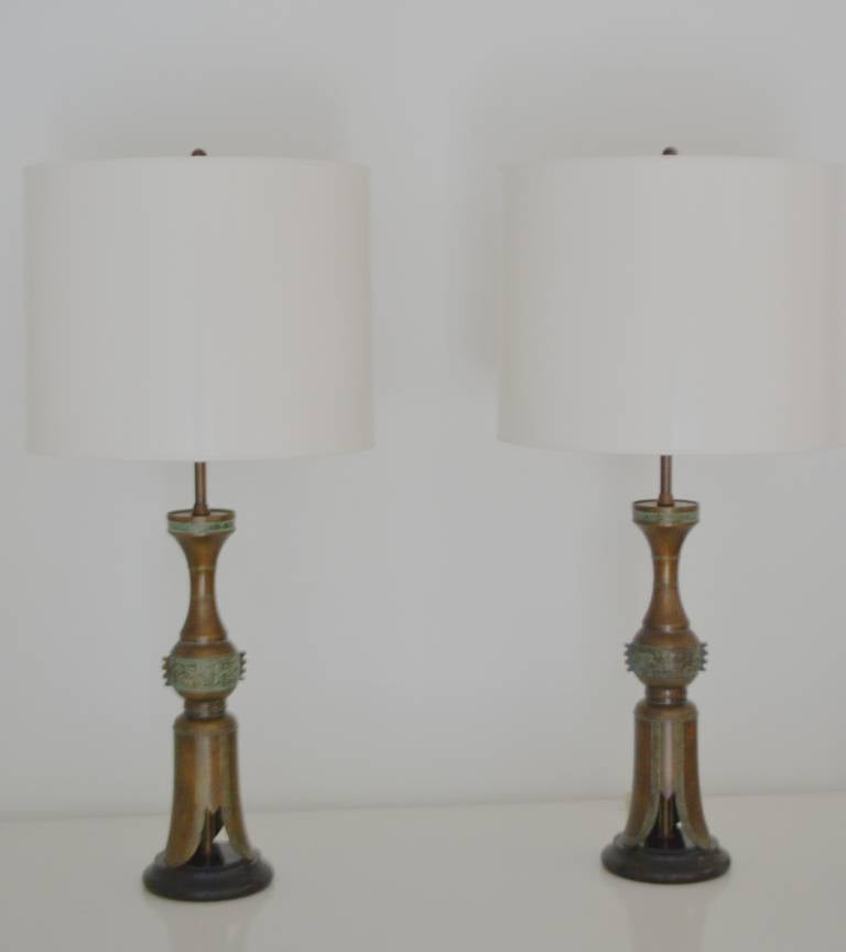 Pair of Hollywood Regency Style Table Lamps In Excellent Condition In West Palm Beach, FL