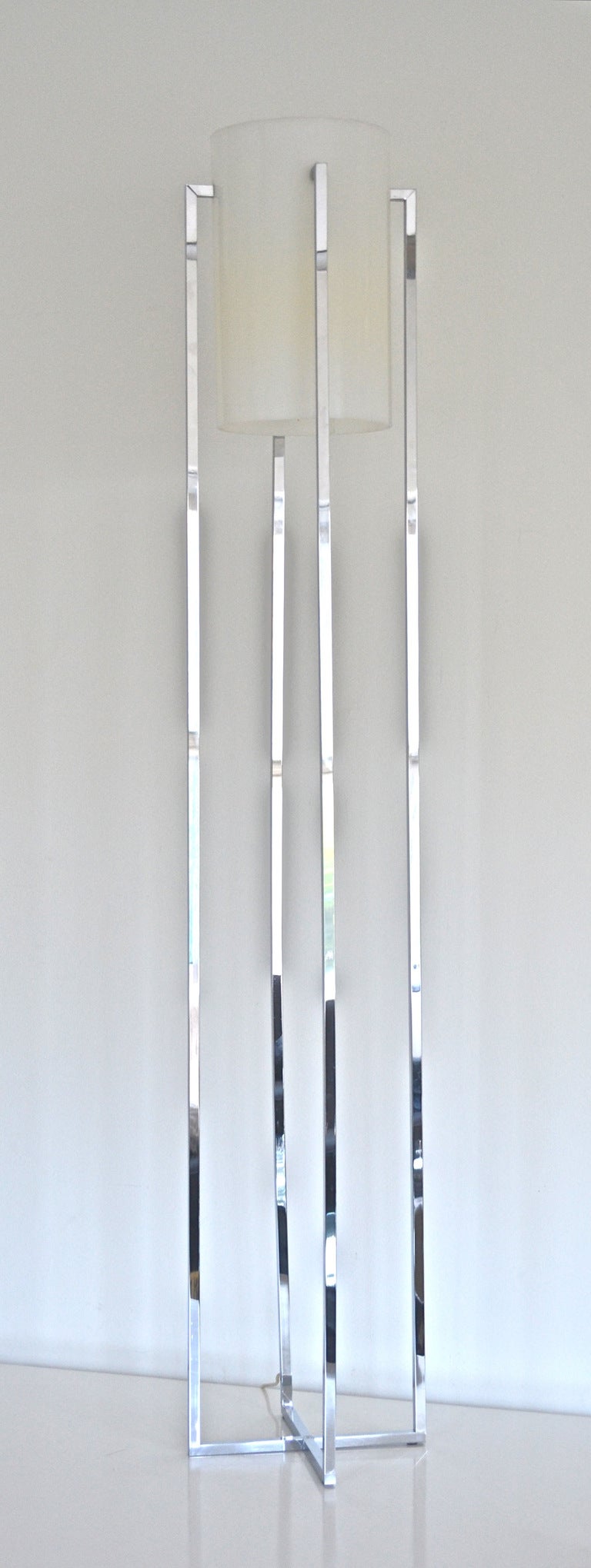 Mid-Century Modern Robert Sonneman Floor Lamp
