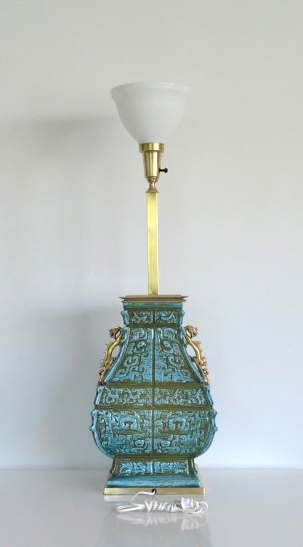 Glamorous Ceramic Table Lamp In Excellent Condition In West Palm Beach, FL