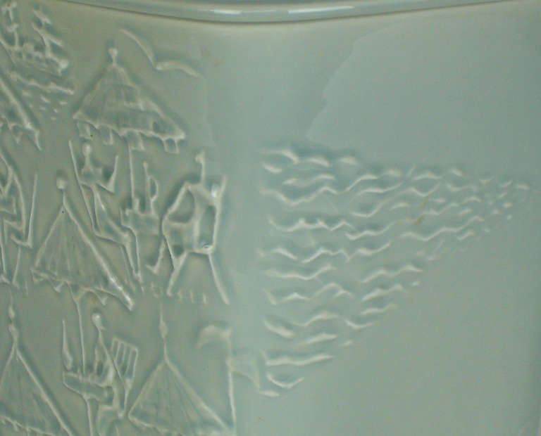Mid-20th Century A 1950's Porcelain Ice Bucket By Carl-harry Stahlane For Rorstrand For Sale